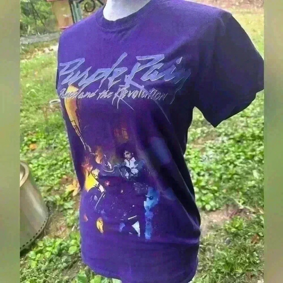 Prince and the Revolution. Vintage T-shirt. Purple Rain. Motorcycle. Concert Tee - Picture 2 of 5